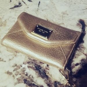 SALE 💖 Gold Michael Kors Wallet Wristlet